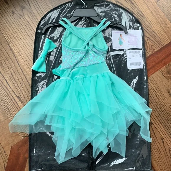 Dance costume - Picture 5 of 5